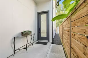 2210 Berry St, Houston, TX 77004 - Photo 2