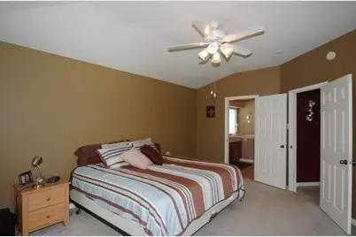 13110 Rippling Creek Lane, Pearland, TX 77584 - Photo 16