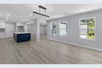 11402 Ash Creek Drive, Houston, TX 77043 - Photo 22