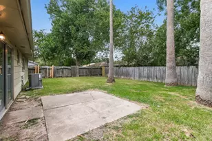 6527 La Violetta Dr, Houston, TX 77083 - Photo 16