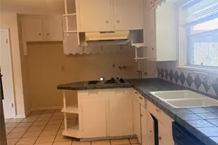7623 Wilmerdean St, Houston, TX 77061 - Photo 12