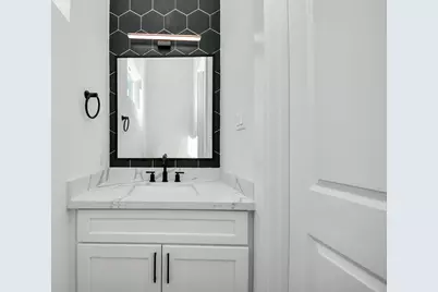 4804 Elysian Street #B, Houston, TX 77009 - Photo 26