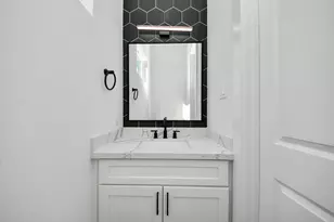 4804 Elysian St, Houston, TX 77009 - Photo 26