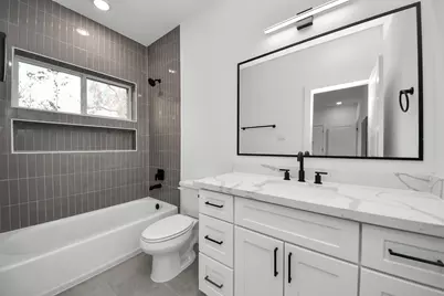 4804 Elysian Street #B, Houston, TX 77009 - Photo 6
