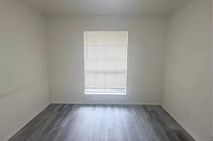 8119 Knightwood Forest Dr, Houston, TX 77088 - Photo 22