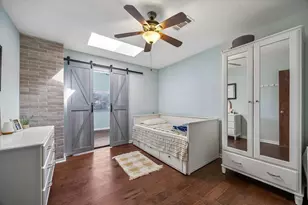 27 E Shady Ln, Houston, TX 77063 - Photo 24