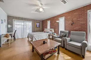 27 E Shady Ln, Houston, TX 77063 - Photo 12