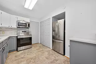 903 Commanche Rd, Conroe, TX 77316 - Photo 12