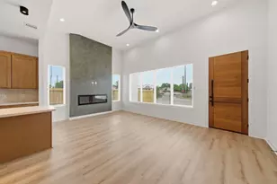 8203 Calhoun Rd, Houston, TX 77033 - Photo 6