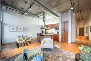 4899 Montrose Blvd, Houston, TX 77006 - Photo 2