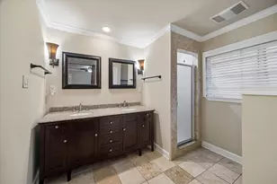 1221 Aurora St, Houston, TX 77009 - Photo 6