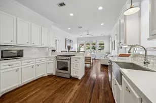 710 Redan St, Houston, TX 77009 - Photo 14
