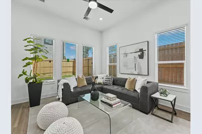 2592 W Tidwell Road, Houston, TX 77091 - Photo 6