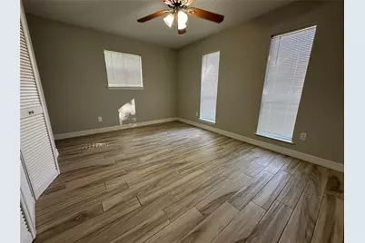 207 Brigadoon, Friendswood, TX 77546 - Photo 6