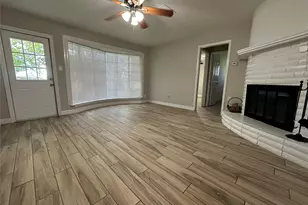 207 Brigadoon, Friendswood, TX 77546 - Photo 2