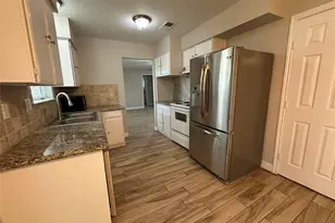207 Brigadoon, Friendswood, TX 77546 - Photo 4