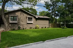 5 Tree Frog Dr, Houston, TX 77074 - Photo 26
