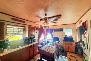 5152 Mustang Rd, Alvin, TX 77511 - Photo 14
