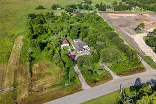 5152 Mustang Rd, Alvin, TX 77511 - Photo 16