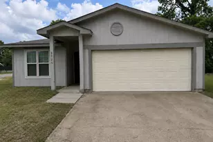 8020 Lavender St, Houston, TX 77016 - Photo 1