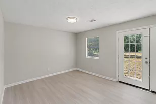 31 Elendor Dr, Cleveland, TX 77328 - Photo 6