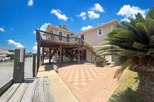 23 Kingfish Ln, Freeport, TX 77541 - Photo 1