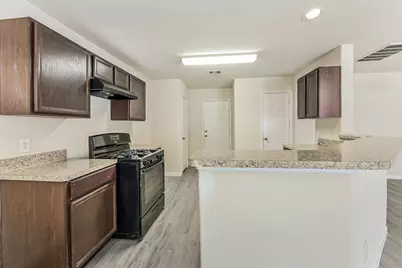 718 N Ella Creek Drive, Houston, TX 77067 - Photo 4