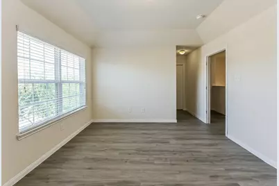 718 N Ella Creek Drive, Houston, TX 77067 - Photo 12