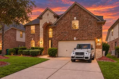 9422 Emerald Lakes Drive, Rosharon, TX 77583 - Photo 1