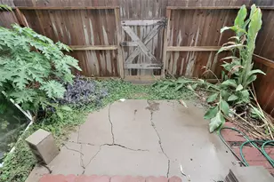 9025 Gaylord Dr, Houston, TX 77024 - Photo 20