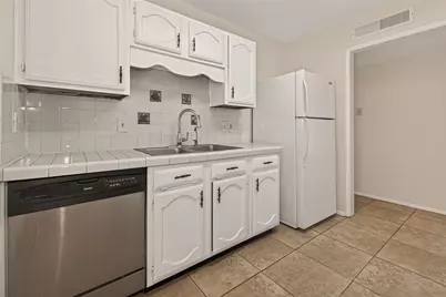 15507 Rio Del Sol Drive, Houston, TX 77083 - Photo 12