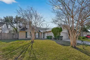 15507 Rio Del Sol Dr, Houston, TX 77083 - Photo 2