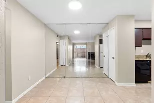 9350 Country Creek Dr, Houston, TX 77036 - Photo 14
