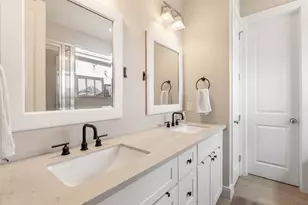 404 Drennan St, Houston, TX 77003 - Photo 20