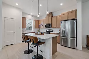5254 Capricorn Wy, Rosharon, TX 77583 - Photo 4