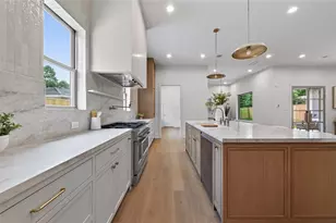 515 W 33rd St, Houston, TX 77018 - Photo 18