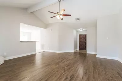 7526 Shoshone Drive, Baytown, TX 77521 - Photo 4