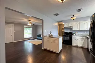 16915 Tibet Rd, Friendswood, TX 77546 - Photo 8