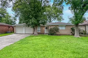 16915 Tibet Rd, Friendswood, TX 77546 - Photo 32