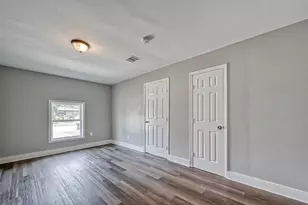 5606 Elm Springs Dr, Houston, TX 77048 - Photo 10