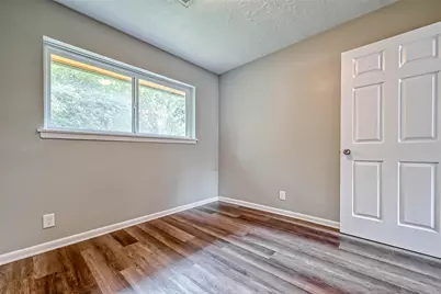 5606 Elm Springs Drive, Houston, TX 77048 - Photo 12