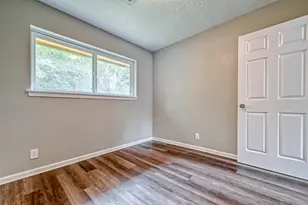 5606 Elm Springs Dr, Houston, TX 77048 - Photo 12