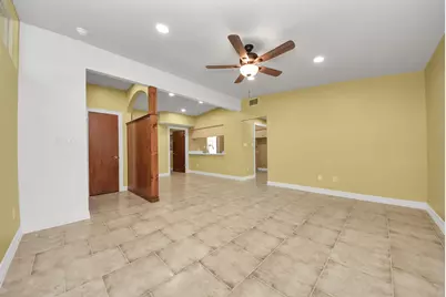 5326 Heatherbrook Drive, Houston, TX 77045 - Photo 8