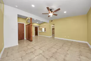 5326 Heatherbrook Dr, Houston, TX 77045 - Photo 8