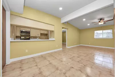 5326 Heatherbrook Drive, Houston, TX 77045 - Photo 12