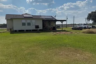 6325 Kamas Ln, Needville, TX 77461 - Photo 12