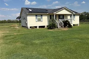 6325 Kamas Ln, Needville, TX 77461 - Photo 8