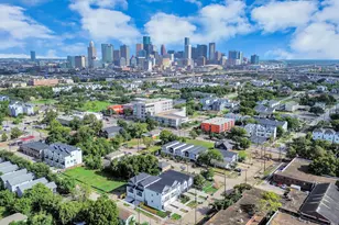 2519 Francis St, Houston, TX 77004 - Photo 2