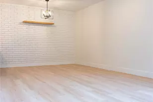 893 Wax Myrtle Ln, Houston, TX 77079 - Photo 4