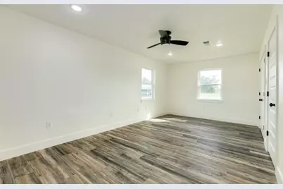 1200 Gifford Lane, Angleton, TX 77515 - Photo 22